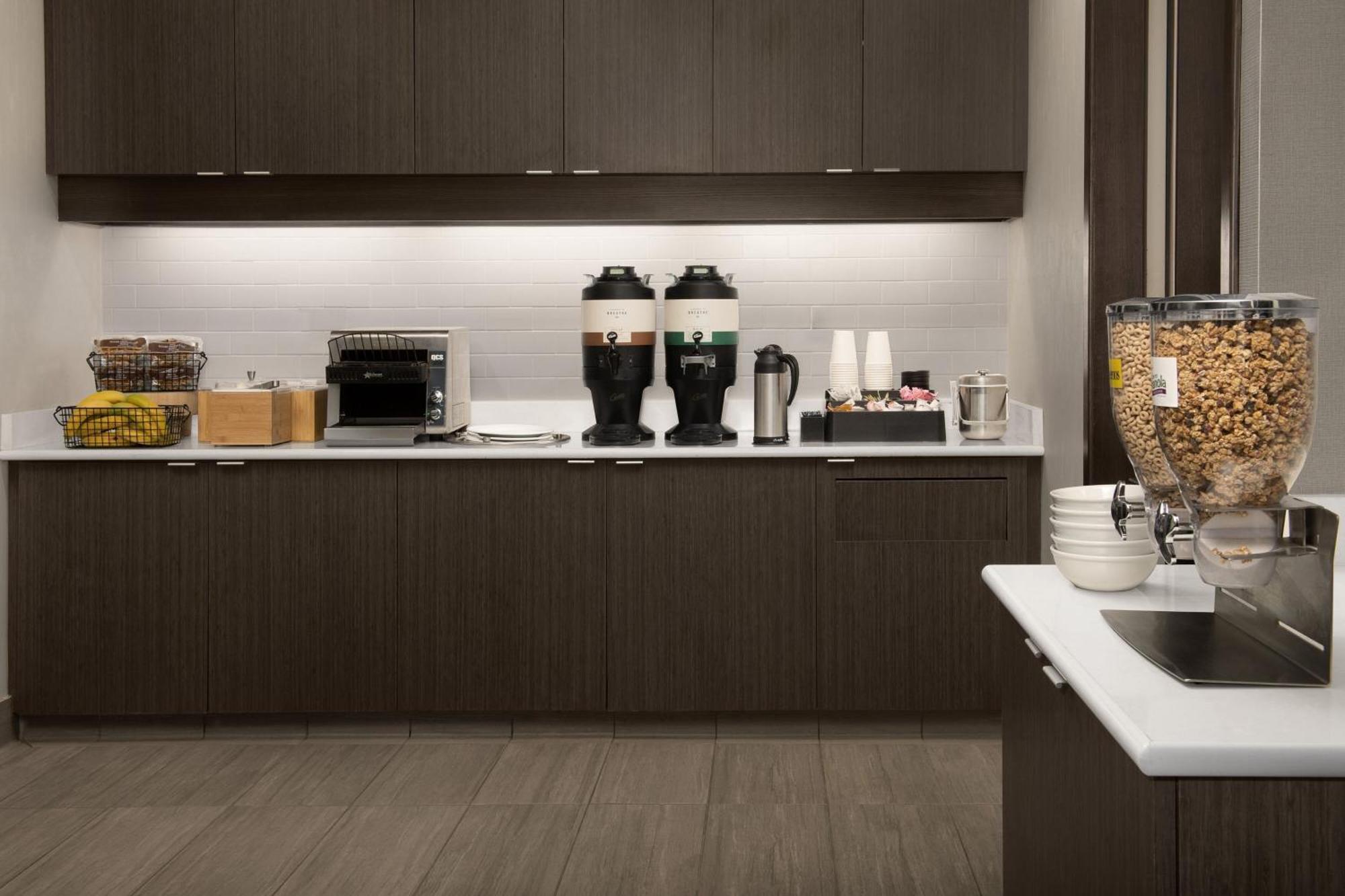 Residence Inn By Marriott Syracuse Downtown At Armory Square Екстериор снимка